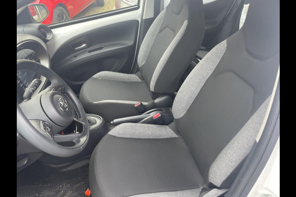 Toyota Aygo X 1.0 VVT-i S-CVT Play