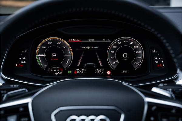 Audi A6 Avant 55 TFSI e quattro Competition - Panorama | Elek. Trekhaak | ACC | HUD