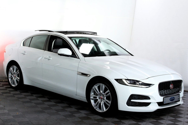 Jaguar XE 2.0 P250 S 250pk PANO CARPLAY LEDER DAB CAMERA '20