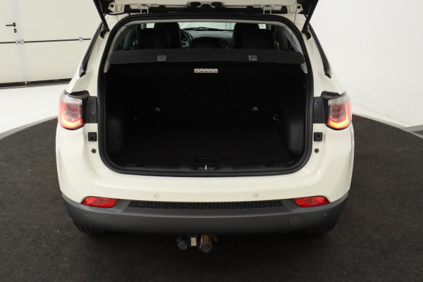 Jeep Compass 1.4 MultiAir Night Eagle | Trekhaak | Camera | Half leder | Navigatie | Climate control | Cruise control