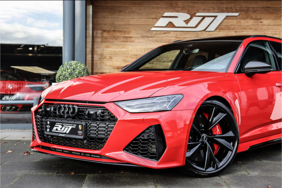 Audi RS6 4.0 V8 quattro **Ceramic/HUD/Carbon/Pano/B&O/ACC**