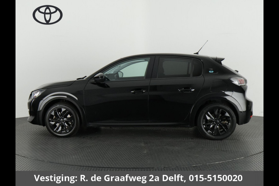 Peugeot e-208 EV Allure Black Pack 50 kWh 300 km actieradius | Navigatie | Apple Carplay & AndroidAUTO | Privacy Glass |