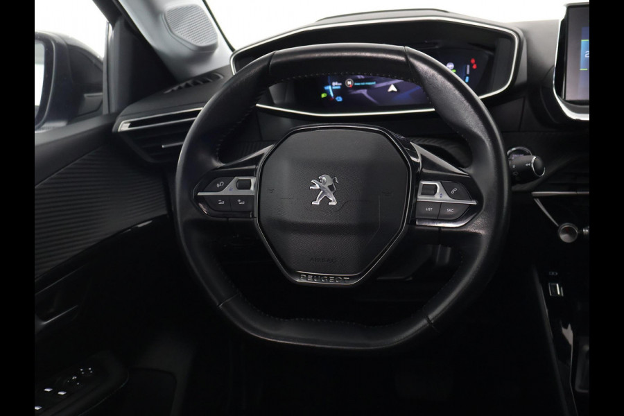 Peugeot e-208 EV Allure Black Pack 50 kWh 300 km actieradius | Navigatie | Apple Carplay & AndroidAUTO | Privacy Glass |