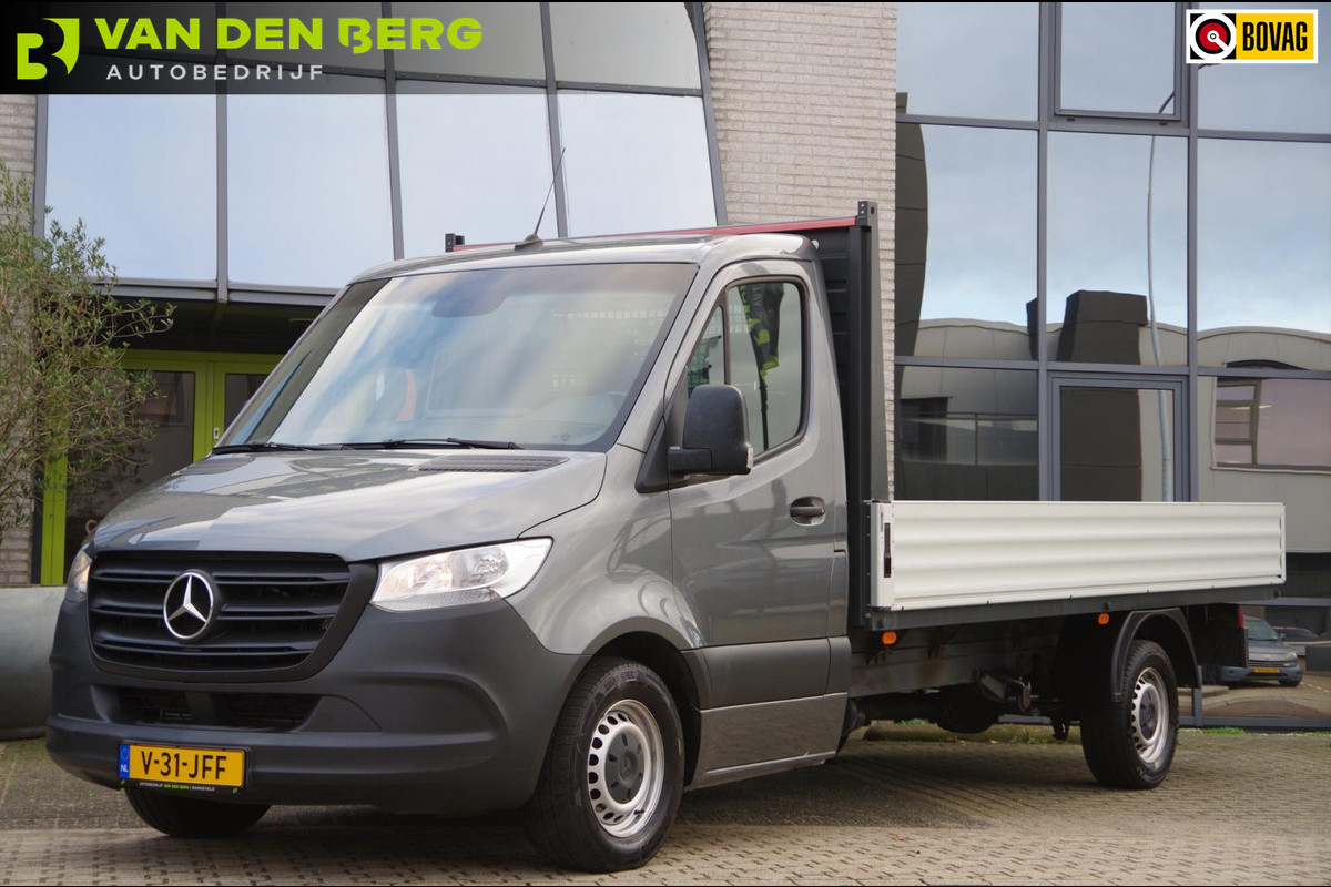 Mercedes-Benz Sprinter 316 2.2 CDI L3 OPEN LAADBAK, AUT. 3.5T TREKHAAK, 3-ZITS, ADAPT. CRUISE, MBUX 10'', NAVI, CLIMA, PICK-UP