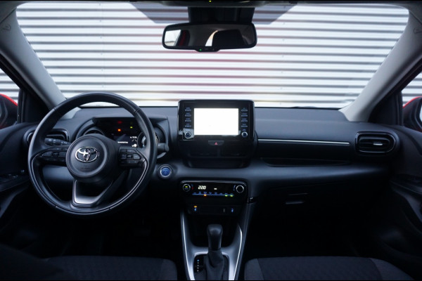 Toyota Yaris Hybrid TeamD AUTOMAAT CRUISE CONTROL | CAMERA | KEYLESS | STOEL