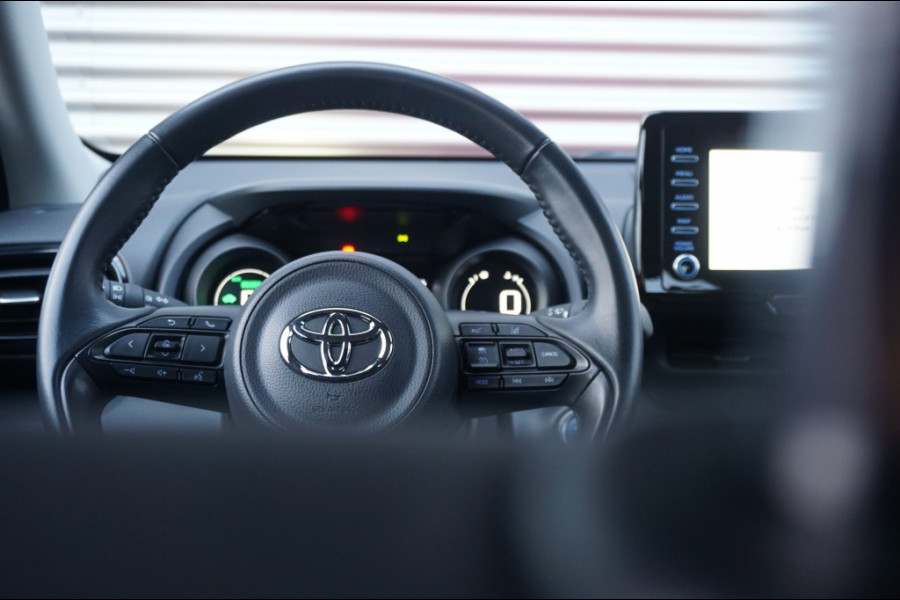 Toyota Yaris Hybrid TeamD AUTOMAAT CRUISE CONTROL | CAMERA | KEYLESS | STOEL