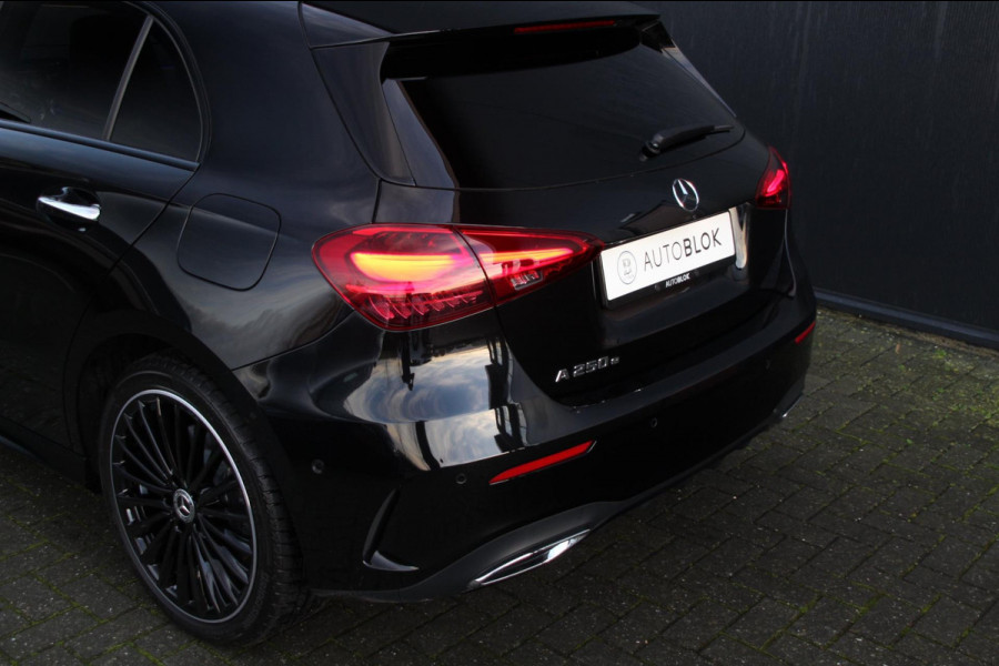 Mercedes-Benz A-Klasse 250 e AMG Line | Pano | Sfeerverlichting | 19 inch | Keyless