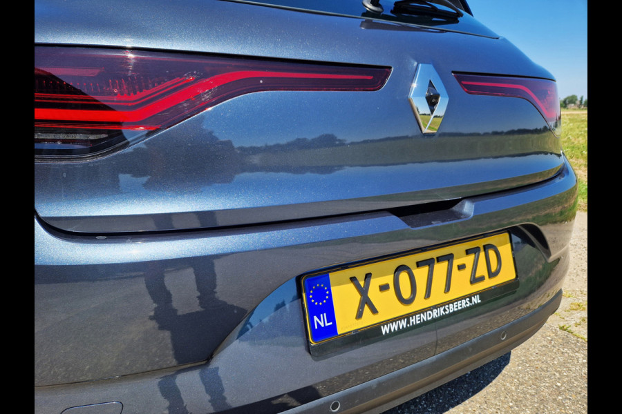 Renault Mégane 1.3 TCe Intens - 140 Pk - Euro 6 - Climate Control - ParkeerCamera - Apple.Carplay Android.Auto