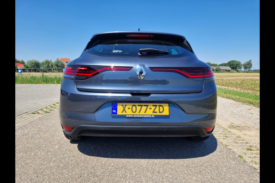 Renault Mégane 1.3 TCe Intens - 140 Pk - Euro 6 - Climate Control - ParkeerCamera - Apple.Carplay Android.Auto