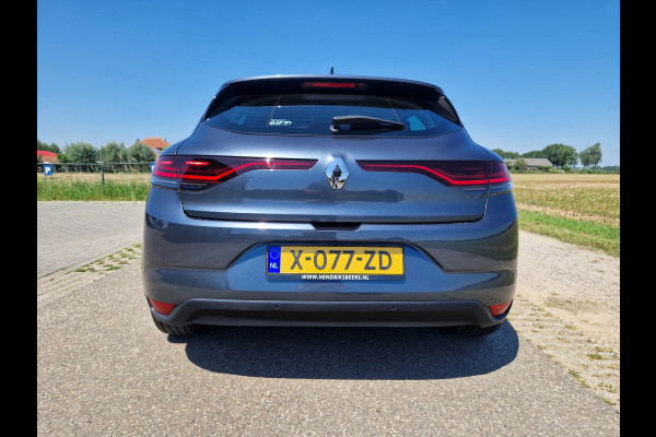 Renault Mégane 1.3 TCe Intens - 140 Pk - Euro 6 - Climate Control - ParkeerCamera - Apple.Carplay Android.Auto