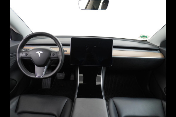 Tesla Model 3 Standard RWD Plus 60 kWh VAN 25.900 VOOR 20.877 EINDEJAARSVOORDEEL 5.023 | RIJKLAAR INCL. 12 MAANDEN BOVAGGARANTIE