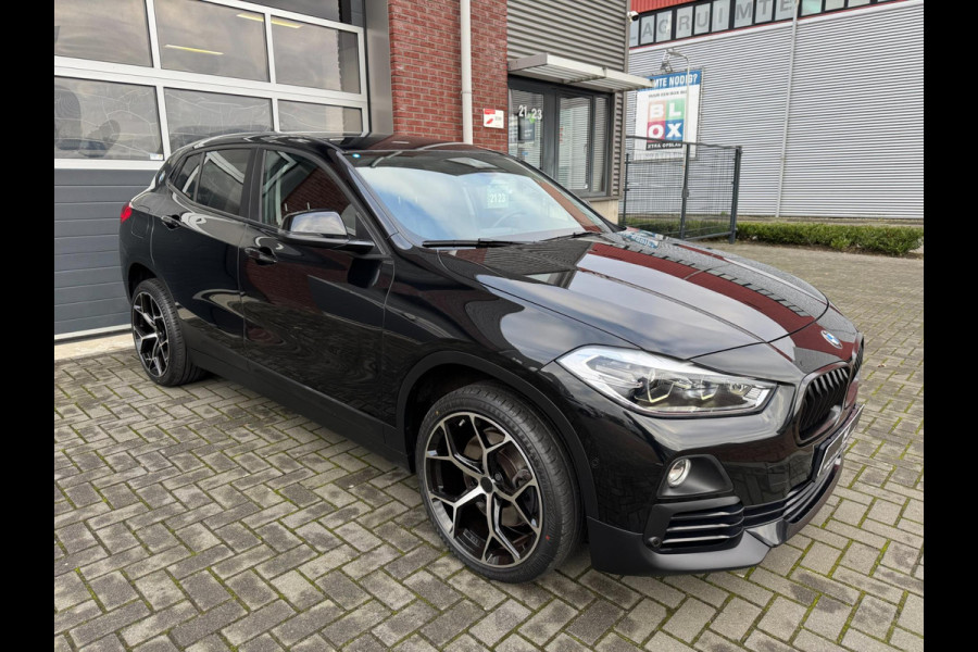 BMW X2 SDrive20i 192PK High Executive LED Leder Navi Camera