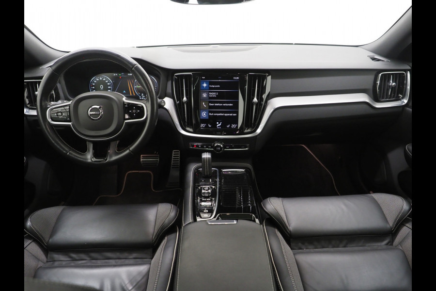 Volvo V60 2.0 T6 Recharge AWD R-Design | Pilot Assist | Panoramadak | Harman/Kardon | Keyless | Trekhaak