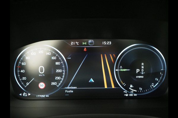 Volvo V60 2.0 T6 Recharge AWD R-Design | Pilot Assist | Panoramadak | Harman/Kardon | Keyless | Trekhaak