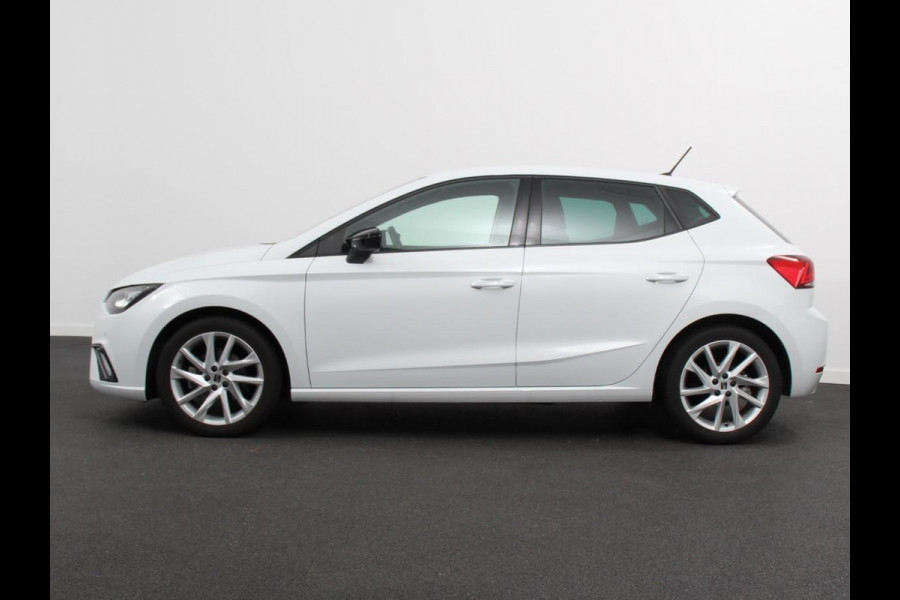 Seat Ibiza 1.0 EcoTSI FR Adaptive cruise control | Climate control | LED | Verwarmde voorstoelen| Parkeersensoren | Achteruitrij camera | Apple Caplay/ Andriod Auto