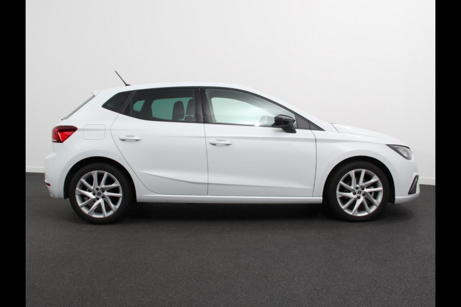 Seat Ibiza 1.0 EcoTSI FR Adaptive cruise control | Climate control | LED | Verwarmde voorstoelen| Parkeersensoren | Achteruitrij camera | Apple Caplay/ Andriod Auto