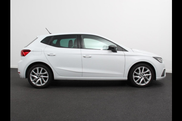 Seat Ibiza 1.0 EcoTSI FR Adaptive cruise control | Climate control | LED | Verwarmde voorstoelen| Parkeersensoren | Achteruitrij camera | Apple Caplay/ Andriod Auto