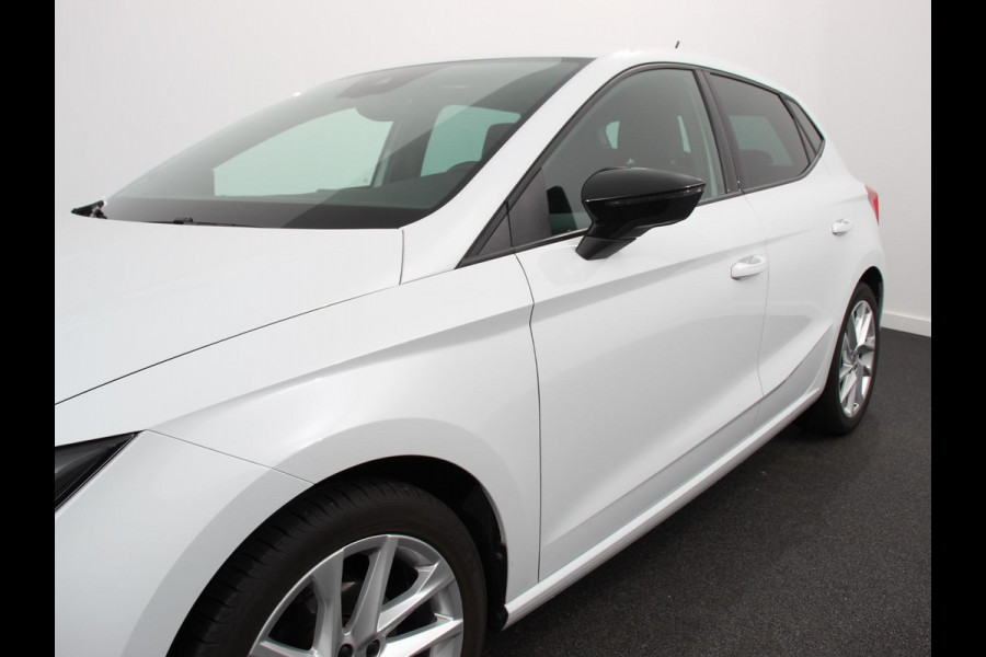 Seat Ibiza 1.0 EcoTSI FR Adaptive cruise control | Climate control | LED | Verwarmde voorstoelen| Parkeersensoren | Achteruitrij camera | Apple Caplay/ Andriod Auto