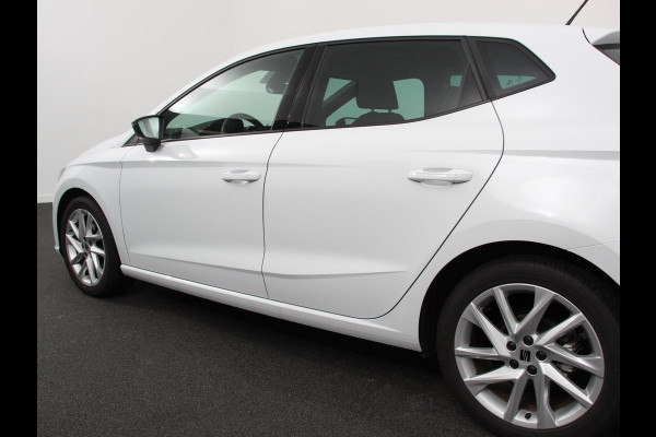 Seat Ibiza 1.0 EcoTSI FR Adaptive cruise control | Climate control | LED | Verwarmde voorstoelen| Parkeersensoren | Achteruitrij camera | Apple Caplay/ Andriod Auto