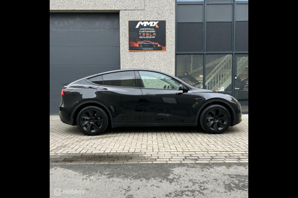 Tesla Model Y RWD 2023 MMX PACK WIT INTERIEUR