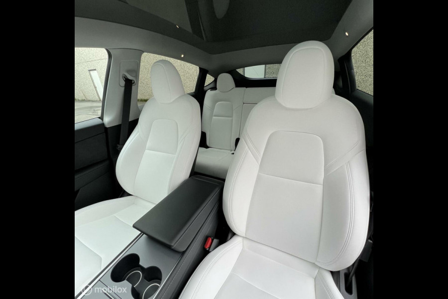 Tesla Model Y RWD 2023 MMX PACK WIT INTERIEUR