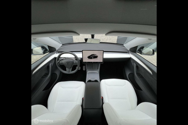 Tesla Model Y RWD 2023 MMX PACK WIT INTERIEUR