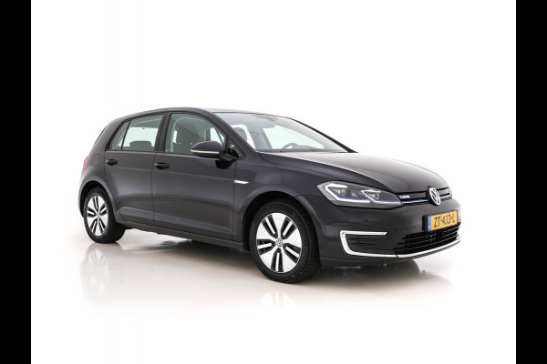 Volkswagen e-Golf (INCL-BTW) *HEATPUMP | ADAPTIVE-CRUISE | CAMERA | CCS-FASTLOADER | FULL-LED | NAVI-FULLMAP | COMFORT-SEATS | ECC | PDC | 16''ALU*