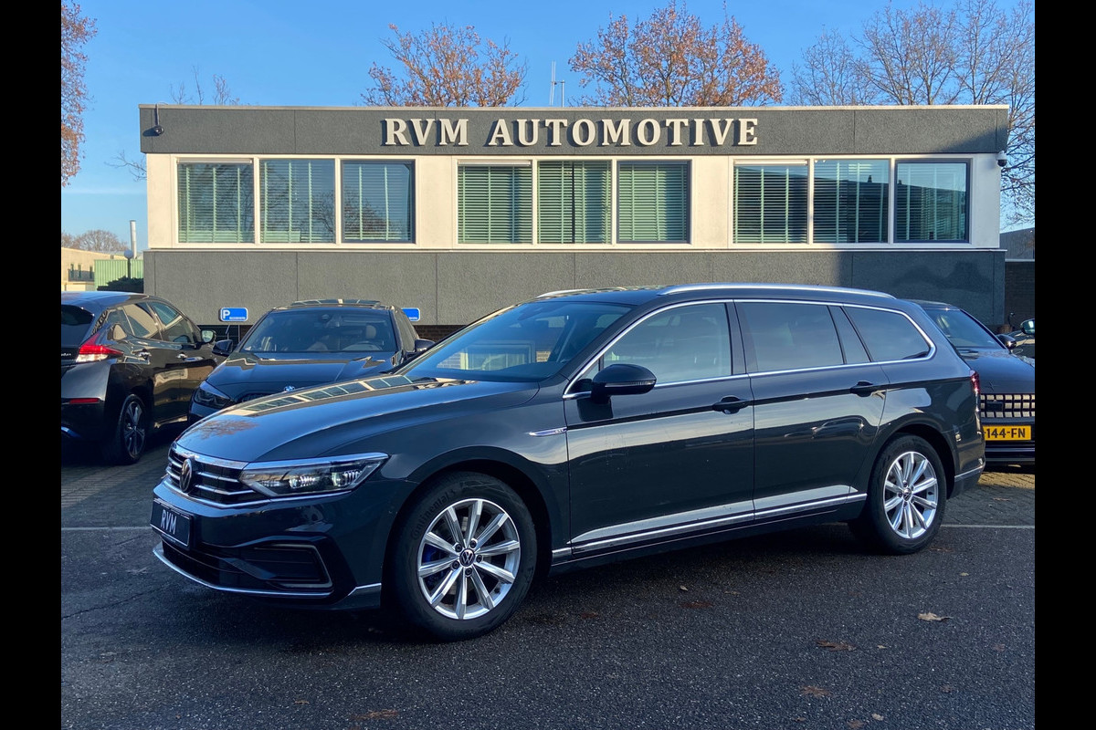 Volkswagen Passat Variant 1.4 TSI PHEV GTE Business VAN: 28.900,- VOOR: 25.770,- EINDEJAARSVOORDEEL: 3.130,- | VEEL OPTIES!