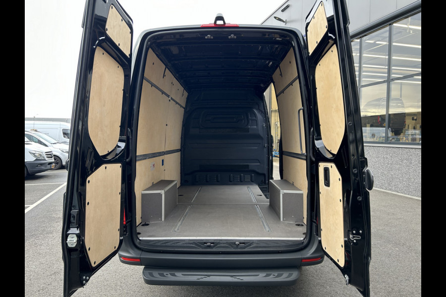 Mercedes-Benz Sprinter 317 CDI L2 H2 Automaat / MBUX / Camera / Carplay navigatie / Cruise control / Airco / 270 Graden achterdeuren