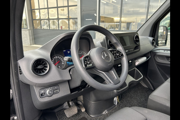 Mercedes-Benz Sprinter 317 CDI L2 H2 Automaat / MBUX / Camera / Carplay navigatie / Cruise control / Airco / 270 Graden achterdeuren