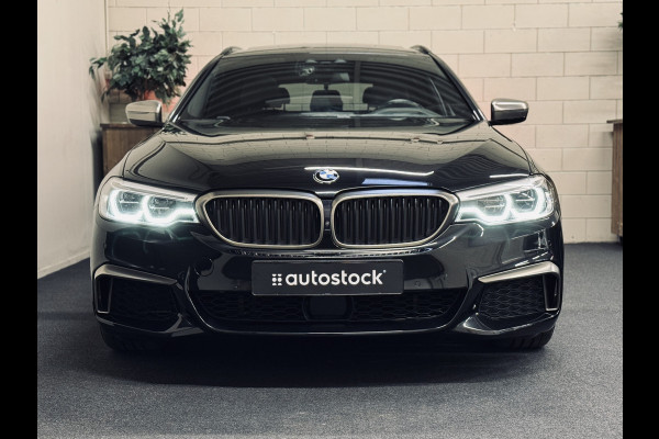 BMW 5 Serie Touring M550d xDrive | Org.NL | 1e eig. | BTW | 4-wielbest. | Panorama