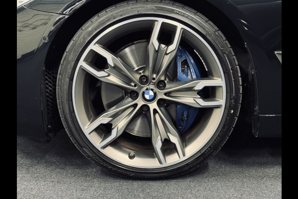 BMW 5 Serie Touring M550d xDrive | Org.NL | 1e eig. | BTW | 4-wielbest. | Panorama