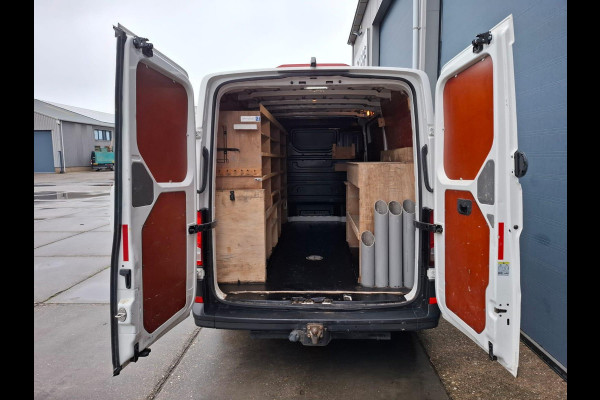 Volkswagen Crafter 35 2.0 TDI L3H2 DC Comfortline AIRCO / NAVI / L2H1 / N.A.P / TREKHAAK / CAMERA /