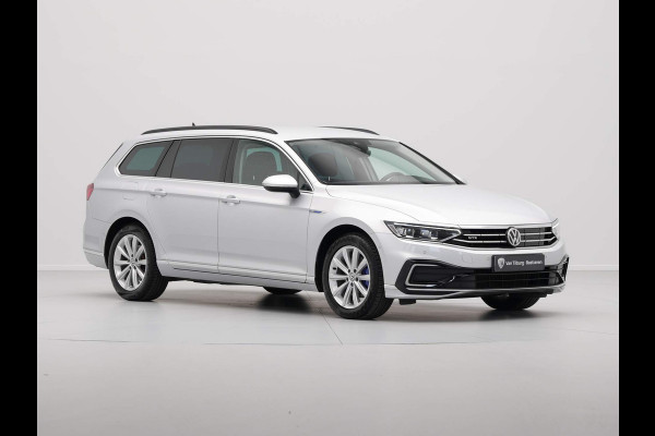 Volkswagen Passat Variant 1.4 TSI PHEV GTE Navigatie Trekhaak Virtual Cockpit iQ Light