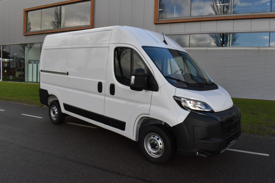 Peugeot Boxer 2.2 BlueHDi 140 S&S L2H2 3.3t Nieuwe bus zonder bpm 2 x snel leverbaar L2H2 / achteruitrijcamera verzwaard verenpakket, pakket City plus