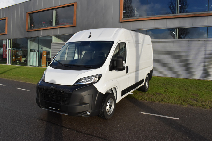 Peugeot Boxer 2.2 BlueHDi 140 S&S L2H2 3.3t Nieuwe bus zonder bpm 2 x snel leverbaar L2H2 / achteruitrijcamera verzwaard verenpakket, pakket City plus