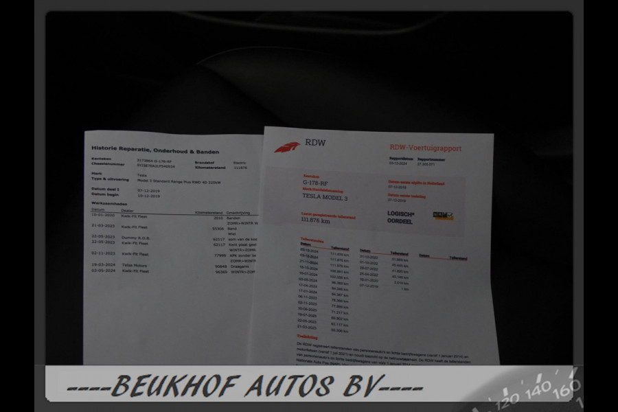 Tesla Model 3 Standard RWD Plus Trekhaak Pano Navi Autopilot