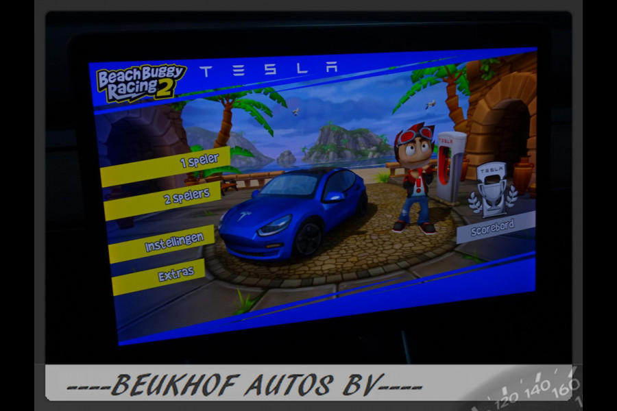 Tesla Model 3 Standard RWD Plus Trekhaak Pano Navi Autopilot