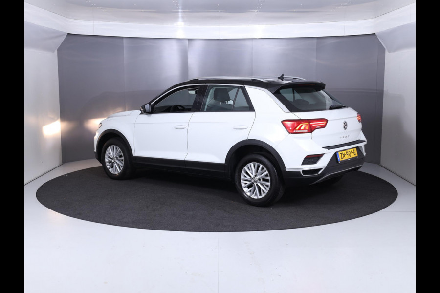 Volkswagen T-Roc 1.0 TSI Style 115 pk | Navigatie | Parkeersensoren | Autom. airco | Adaptieve cruise control |