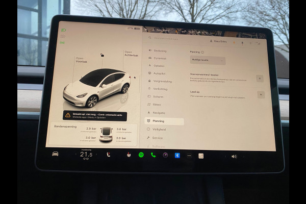 Tesla Model Y Long Range AWD 75 kWh VAN 38.900 VOOR 35.877 EINDEJAARSVOORDEEL 3.023,- | AUTOPILOT | LEDER | PANO | ELEK. KOFFER