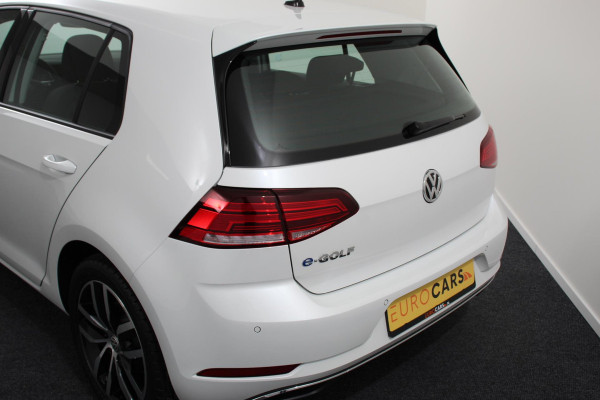 Volkswagen e-Golf e-Golf Edition | Navigatie | Climate Control | Cruise control adaptief | Camera | Parkeer sensoren | Lichtmetalen Velgen 17" |