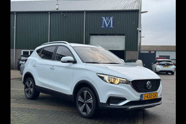 MG ZS EV Luxury 45 kWh VAN 17.900 VOOR 15.440 UW EINDEJAARSVOORDEEL: 2.460 | ORIG. NL. NAP KM |