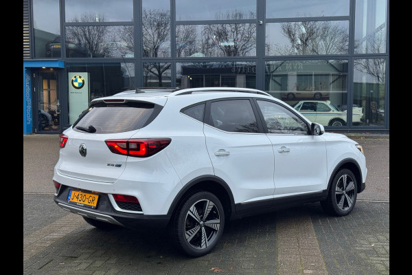 MG ZS EV Luxury 45 kWh VAN 17.900 VOOR 15.440 UW EINDEJAARSVOORDEEL: 2.460 | ORIG. NL. NAP KM |