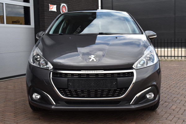 Peugeot 208 1.2 PureTech 82PK Allure | Navi | Camera | Carplay | Incl. Garantie