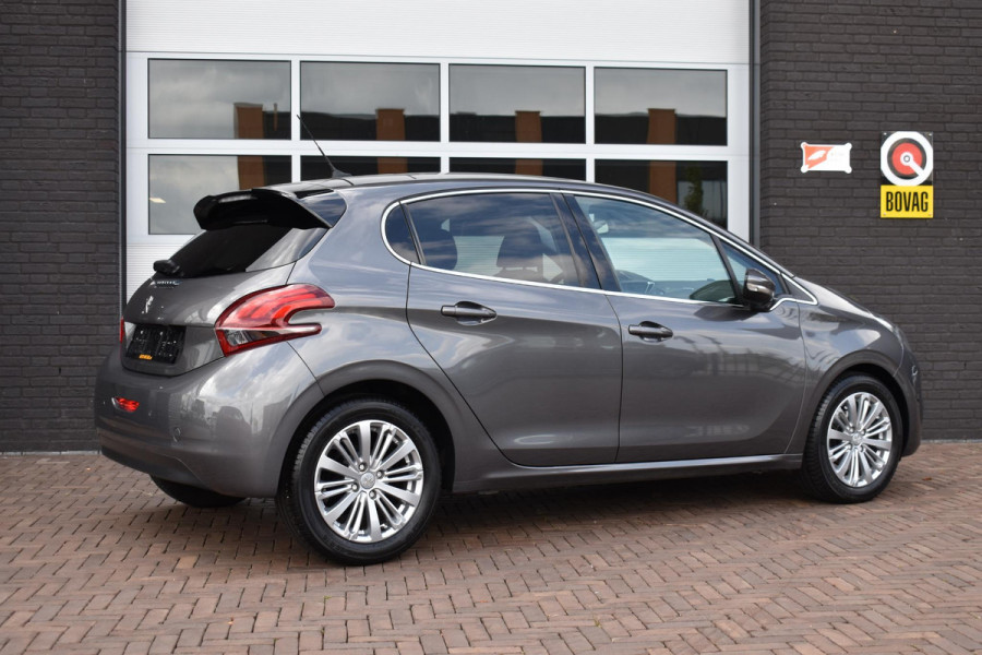 Peugeot 208 1.2 PureTech 82PK Allure | Navi | Camera | Carplay | Incl. Garantie