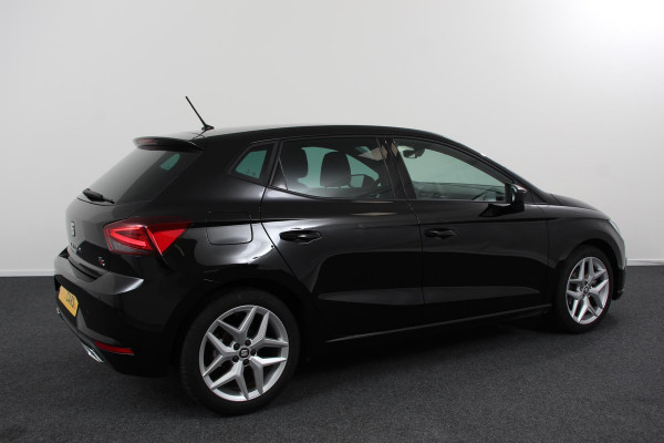 Seat Ibiza 1.0 TSI 116pk DSG FR | Navigatie | Climate Control | Camera | Parkeer sensoren V+A | Cruise control Adaptief | Keyless