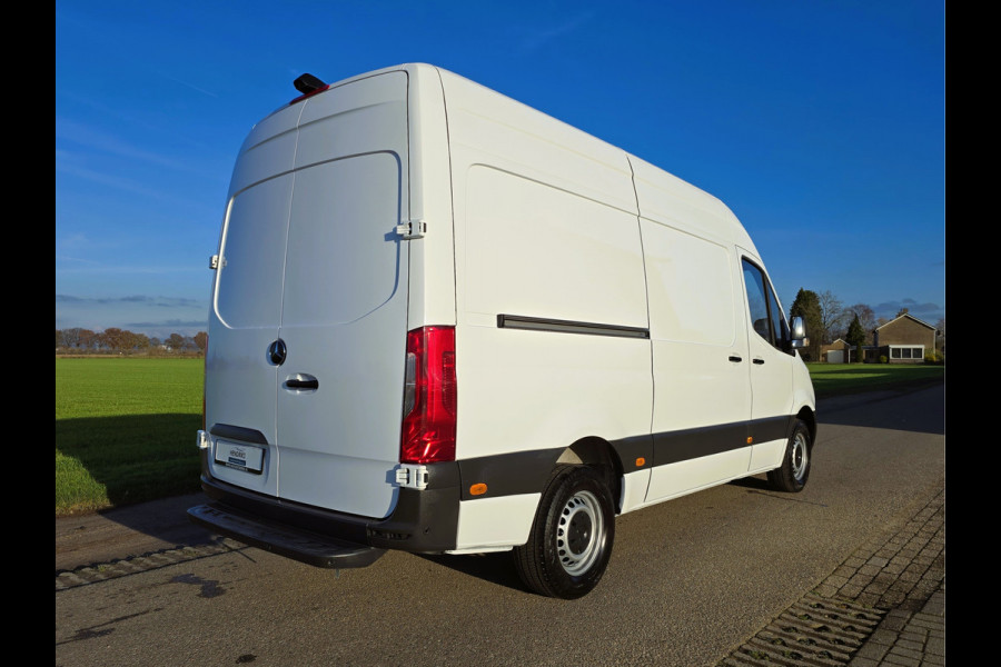 Mercedes-Benz Sprinter 315 CDI L2 H2 RWD - AUTOMAAT - Euro 6 - 150 Pk - MBUX - ParkeerCamera