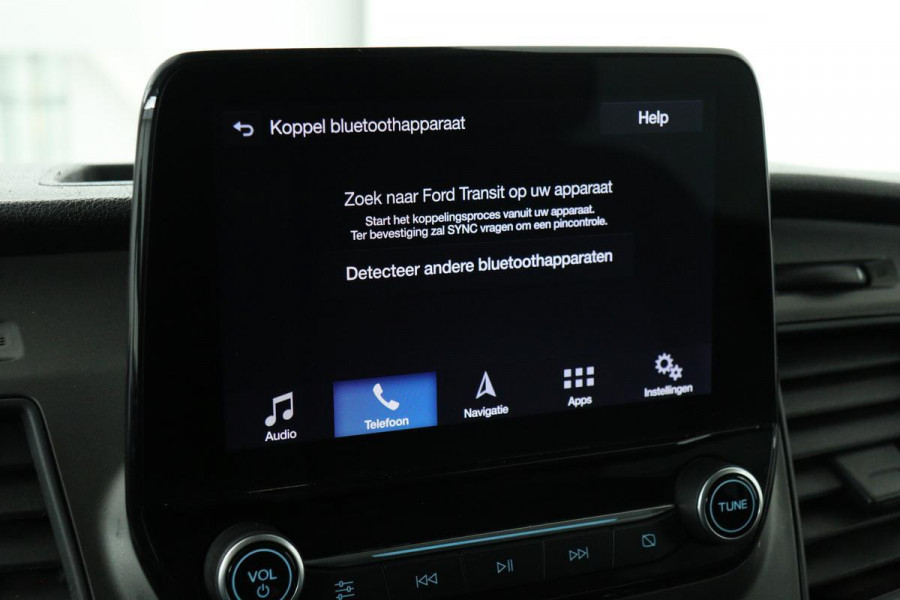 Ford Transit Custom 2.0 TDCI L2H1 Dubbel Cabine | Stoelverwarming | Trekhaak | Carplay | Navigatie | Verwarmde voorruit | PDC | Bluetooth