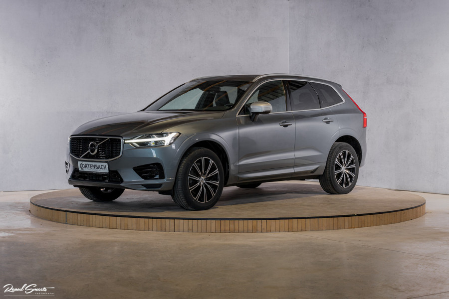 Volvo XC60 2.0 T5 AWD R-Design | Zwenkbare trekhaak | Apple Carplay |