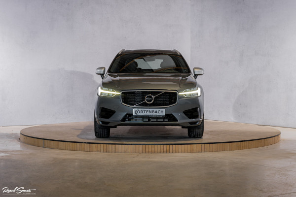 Volvo XC60 2.0 T5 AWD R-Design | Zwenkbare trekhaak | Apple Carplay |